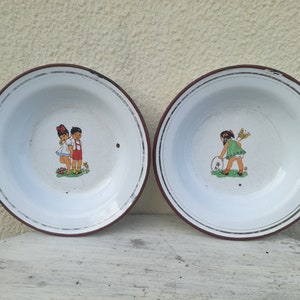 Vintage Kids Enameled Plate / 1960s Enamel Plate / 60s Rustic Kitchen Decor / Country Farmhouse Decor, Made in Yugoslavia