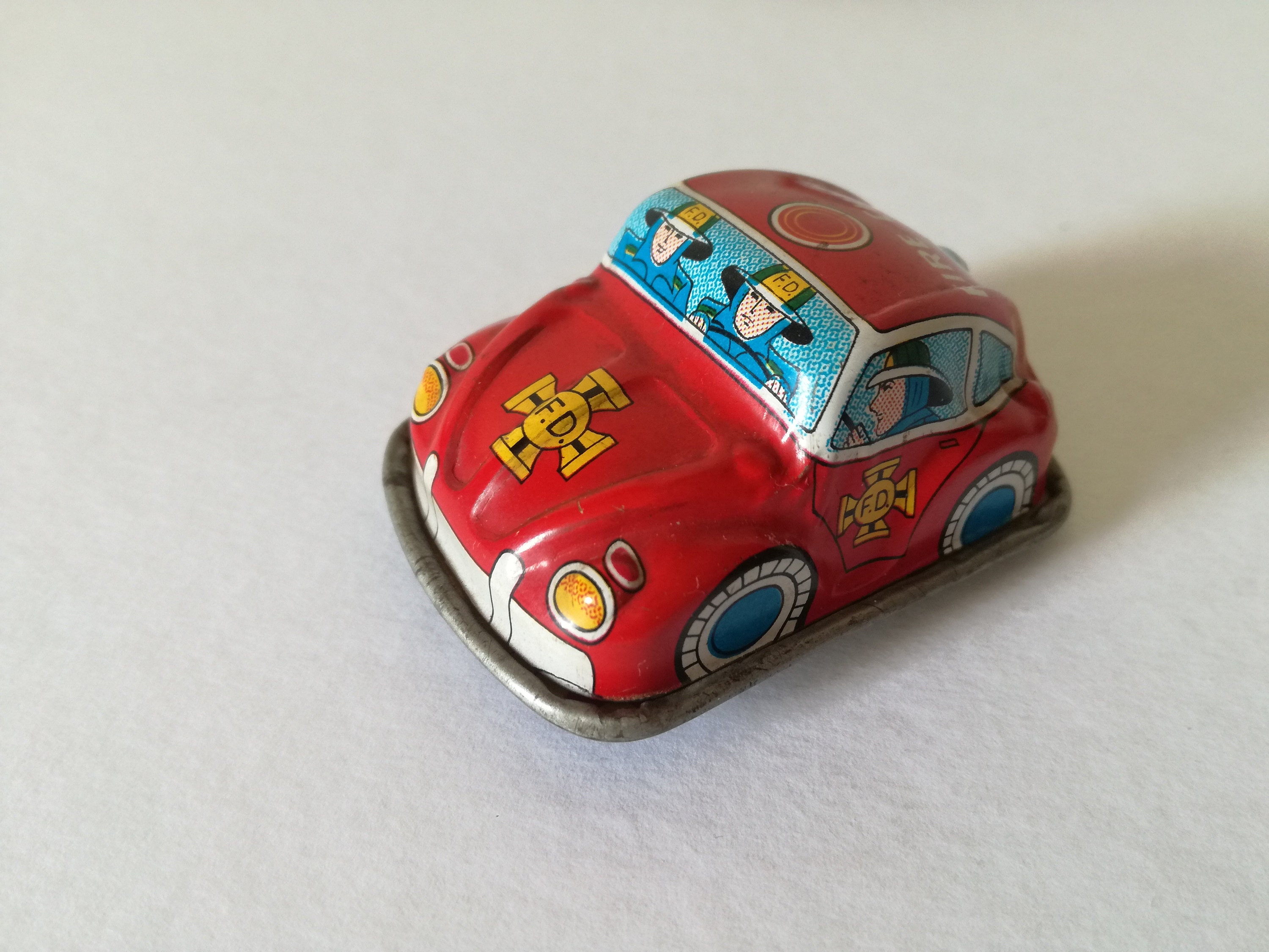 レトロなブリキの車 6127zl7Af2L._UF350,350_QL50_.jpg
