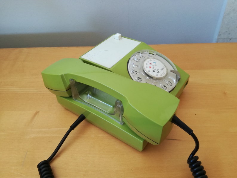 1970s Iskra Rotary Dial Telephone / Vintage Telephone, Made in Yugoslavia / Iskra ATA 31K Mid Century Modern Telephone image 2