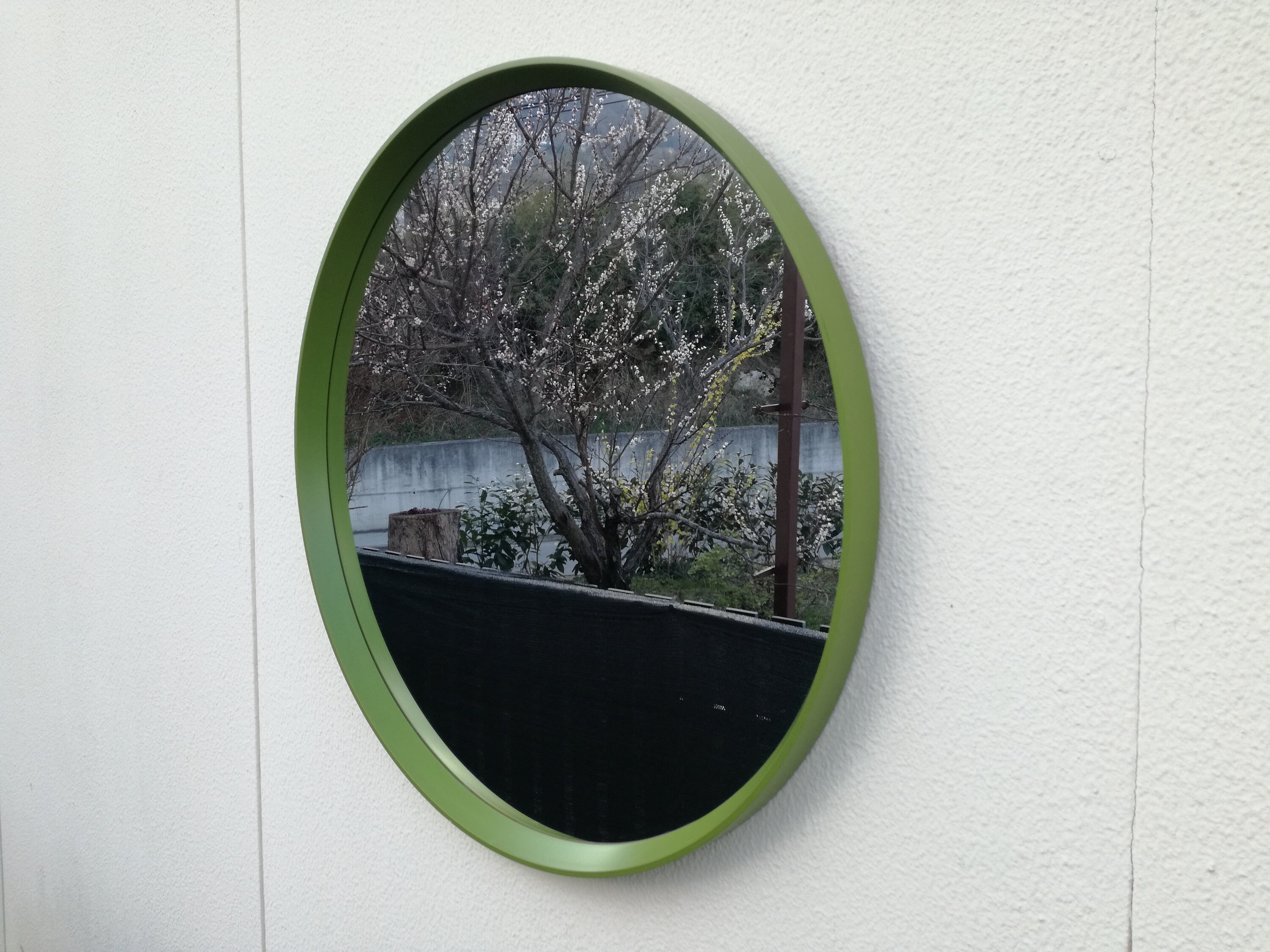 Round Green Bubble Effect Mirror 38cm Diameter 