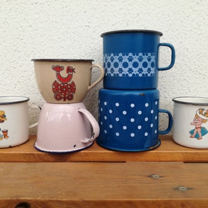Vintage Enamel Cups, Made in Yugoslavia / 1960s Enamelware / Rustic Farmhouse Decor