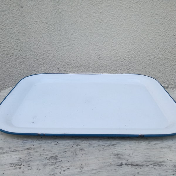 Vintage Enameled Serving Tray, Made in Yugoslavia / 1960s Enamelware / Vintage Enamel Tray / EMO Celje Enamel