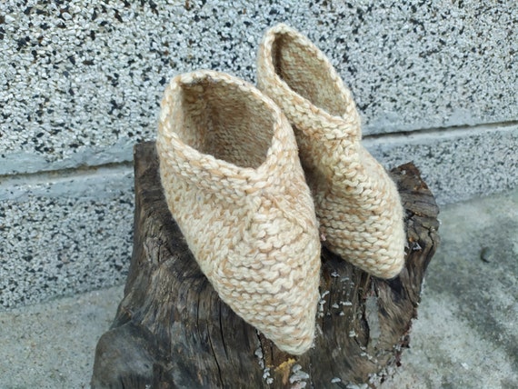 NEVER USED Hand Knitted Vintage Wool Slippers, Fo… - image 1