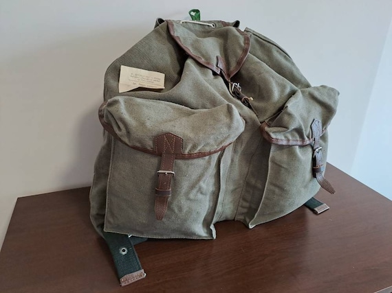 NEVER USED LARGE 1987 Vintage Military Backpack ,… - image 1