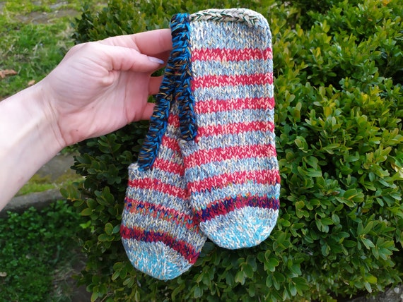 NEVER USED Hand Knitted Vintage Wool Slippers, Fo… - image 1