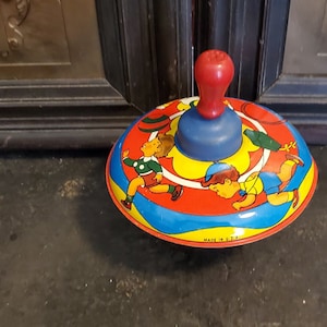 Vintage, Ohio Art, Spinning, Metal Top, Tin Litho, 5 1/4&quot; Diameter, 5 1/2&quot; Tall