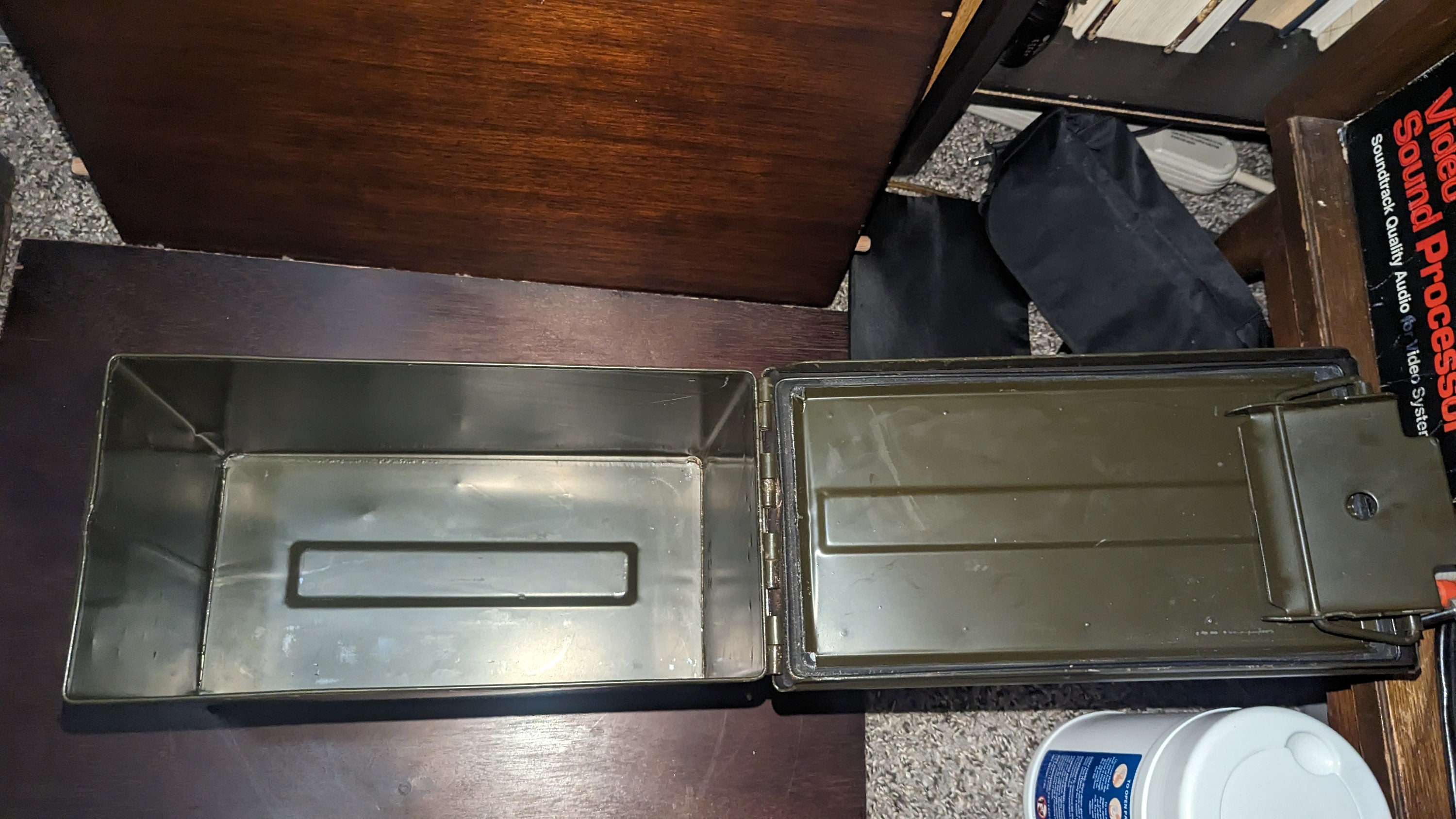 Vintage 1968 Vietnam Era US Military Ammo Box N335 8 FUZE PD