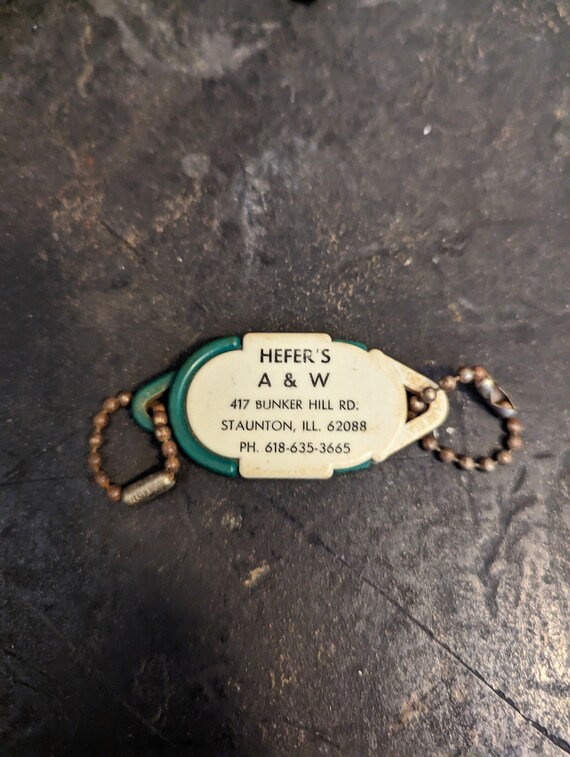 Vintage, Hefers A & W, Keychain,  Advertising, Met