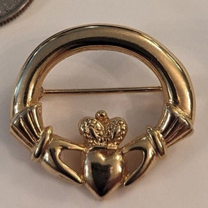 Vintage, Gold Tone, Celctic, Claddagh, Pin, Brooch, 1 1/8&quot; Diameter,
