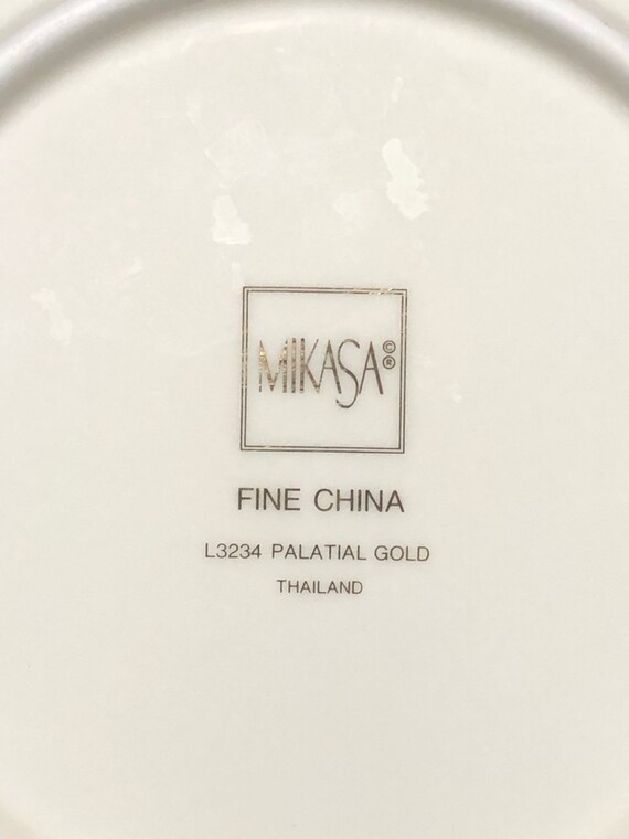 Mikasa China Palatial Gold L3234 Pattern Rimmed Soup Bowl 8 1/2" New Mikasa China Palatial Gold L3234 Pattern Rimmed Soup Bowl 8 1/2" New