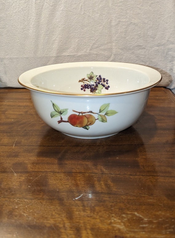 Vintage, Royal Worcester, Evesham Gold, Soup, 10in Mixing Bowl, Rimmed, Various Fruit Pattern, Gold Trim, 10 5/8" Diameter, 4" Tall