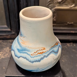 Vintage, Nemadji, Native American, USA Pottery Multi Swirls Of