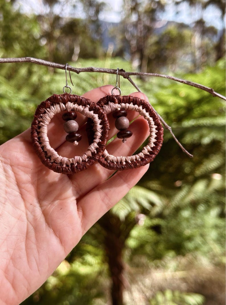 Handwoven Raffia Fibre Earrings: Sustainable Botanical Jewellery With Wooden Seed Beads image 4