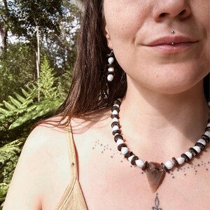 Jewellery Set: Shell Heishi Beads, Natural Seeds & Gemstone Arrowhead