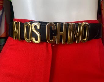 Vintage Moschino Redwall Belt – Gold Logo Letters – Italian Size 40 (32.5") – Black Leather Designer Belt