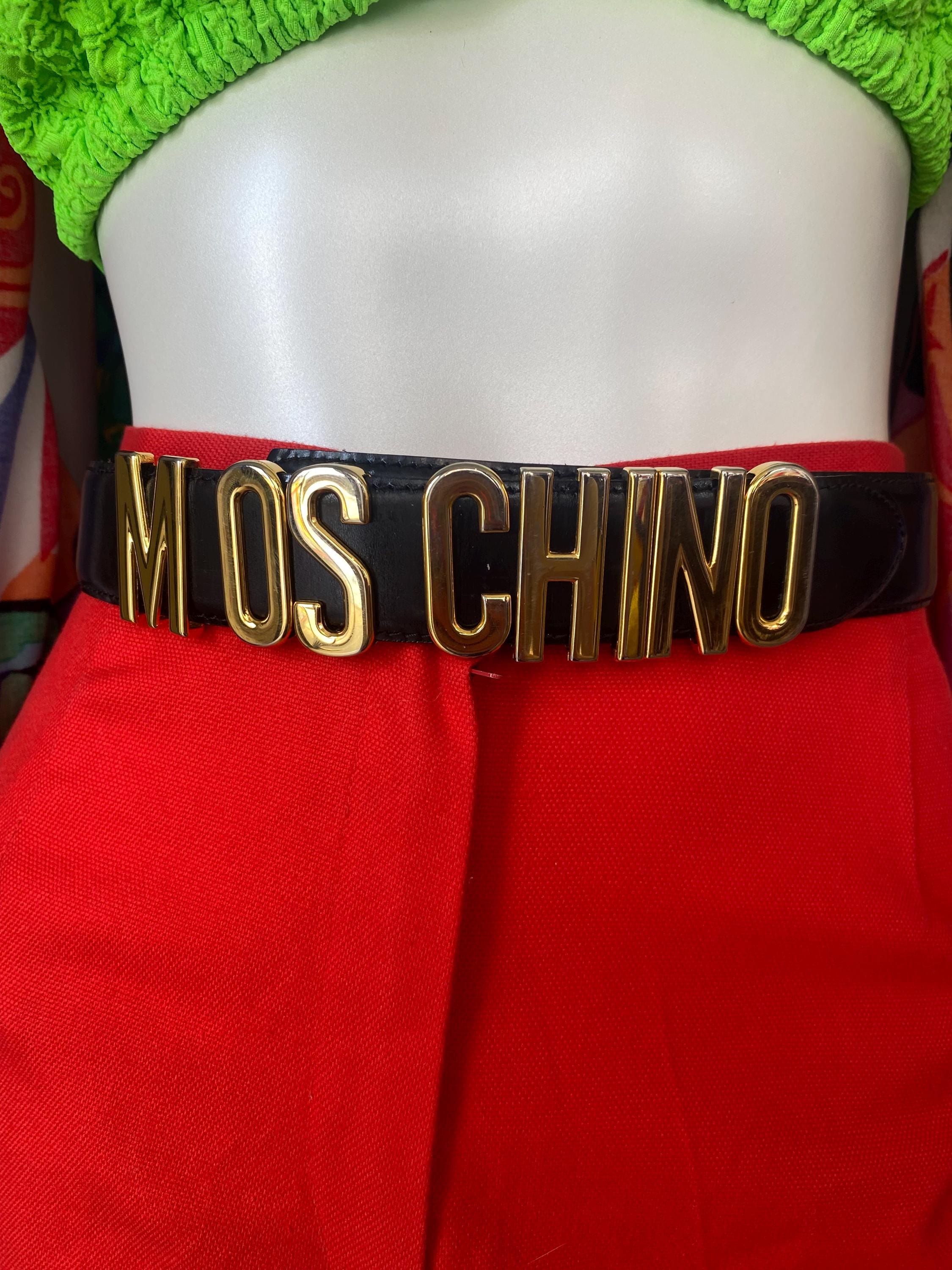 Moschino redwall - Etsy 日本