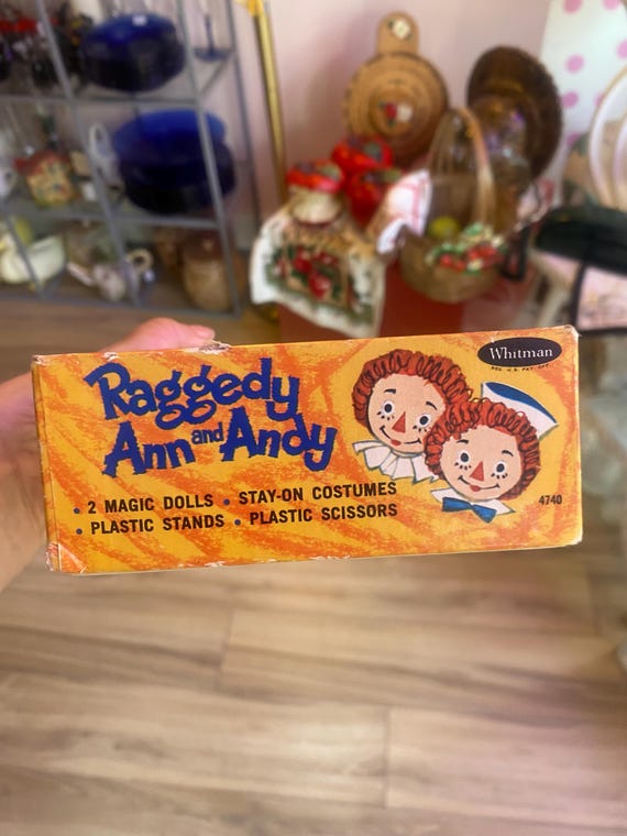 Vintage 1968 Raggedy Ann & Andy Magic Paper Dolls – Whitman Boxed