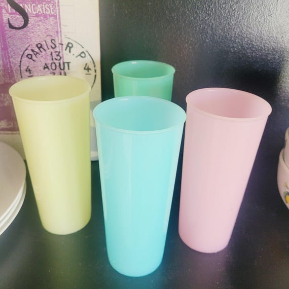 4 Vintage Tupperware Pastel Colors 16 Oz Tall Tumblers Cups, Plastic, -  Etsy Denmark