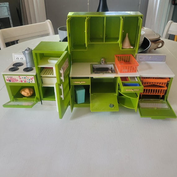 ビンテージ　ハウス　オブ　ハーディー フライ　ベスト Vintage 1970s Marx Little Hostess Kitchen Set Green Stove Fridge