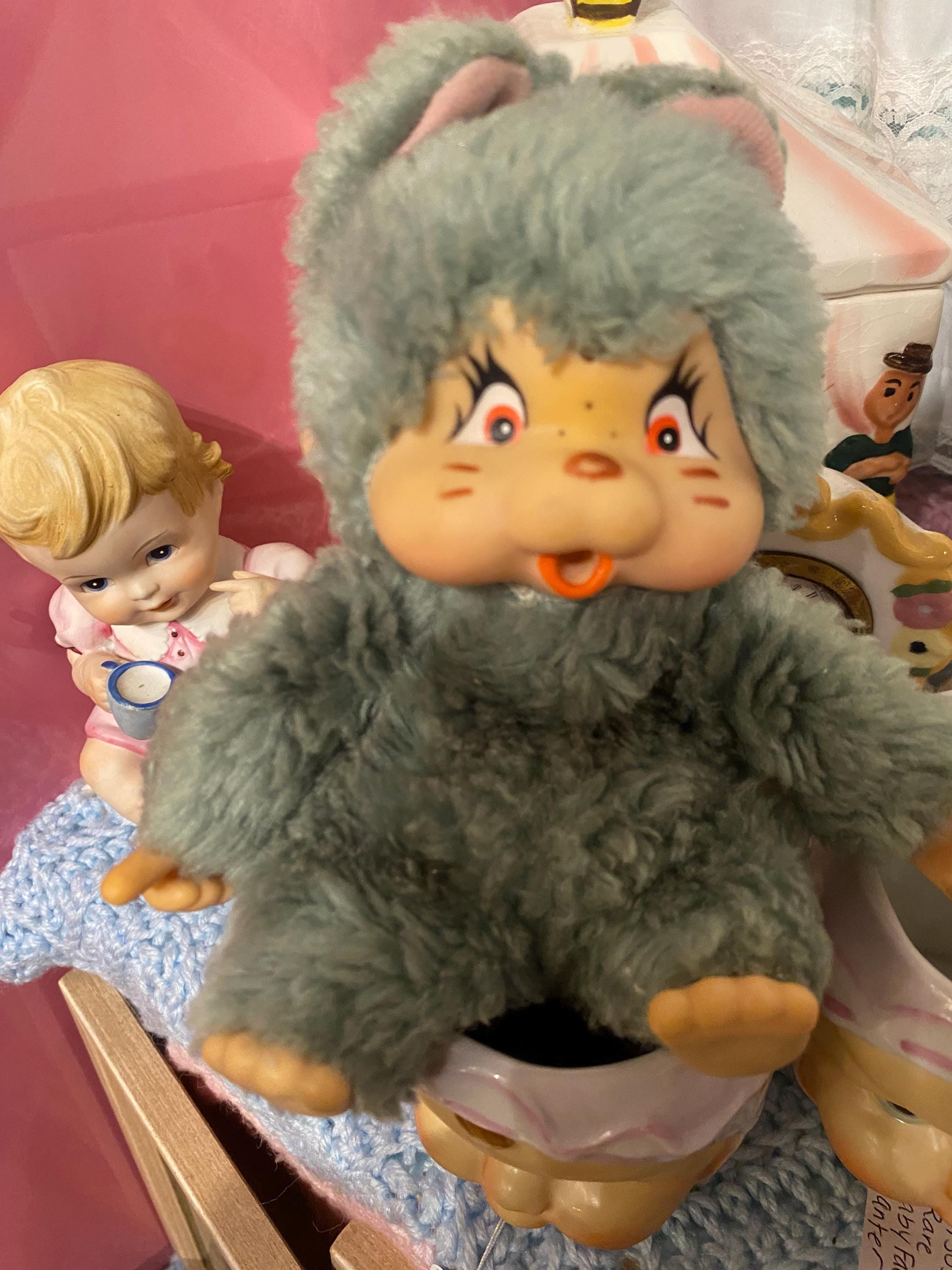 ニャーミー NYAMY WASHINO vintage 3227 モンチッチ Vintage 1979 Nyamy Washino Cat Plush by Sekiguchi – Thumb Sucking
