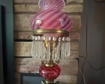 フェントン クランベリーガラス ワイルドローズランプ; フェントン