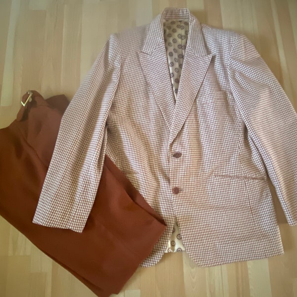 Men’s 1970’s 2 Piece Rust Colour Checkered Blazer and Rust Coloured Pants Leisure Suit