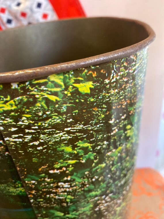 Vintage 1978 Chinch Peanuts Trash Can Featuring Charlie Brown