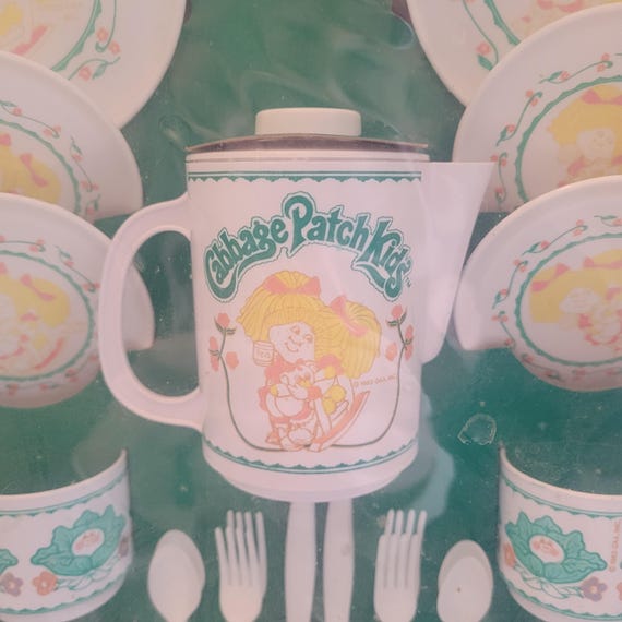 Vintage 1983 Cabbage Patch Kids Plastic Tea Service Factory Sealed