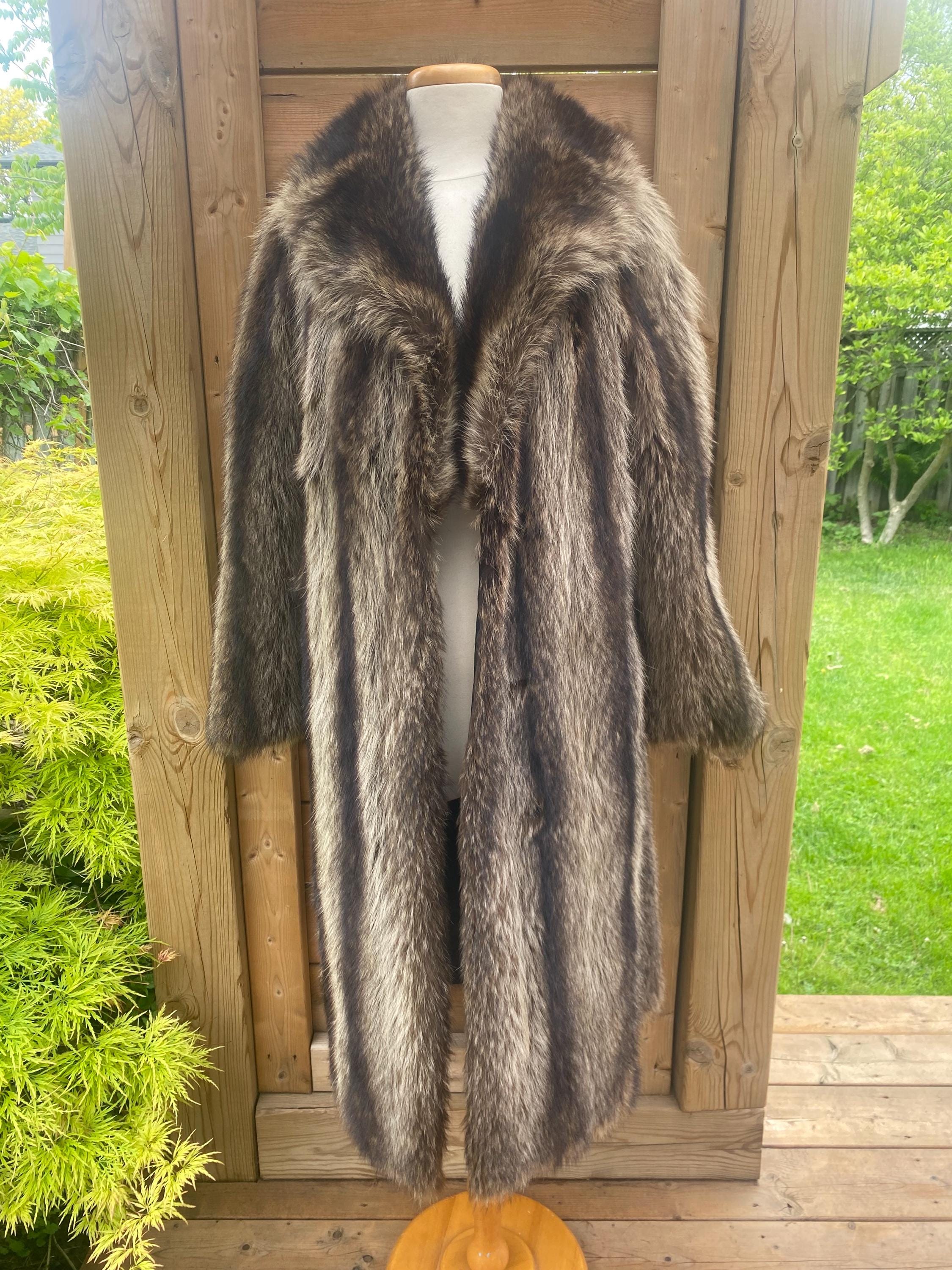 Vintage Raccoon Fur Coat by Gordon Furs Toronto – Long Real Fur