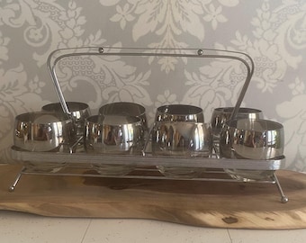 Bicchieri vintage Roly Poly di Dorothy Thorpe con fascia argentata – Set da 8 in contenitore cromato atomico
