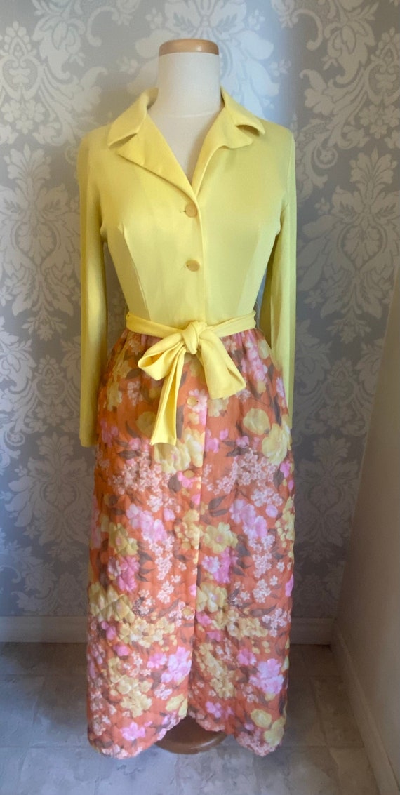 Vintage 1960’s LEISURE LADY Quilted Skirt House D… - image 1