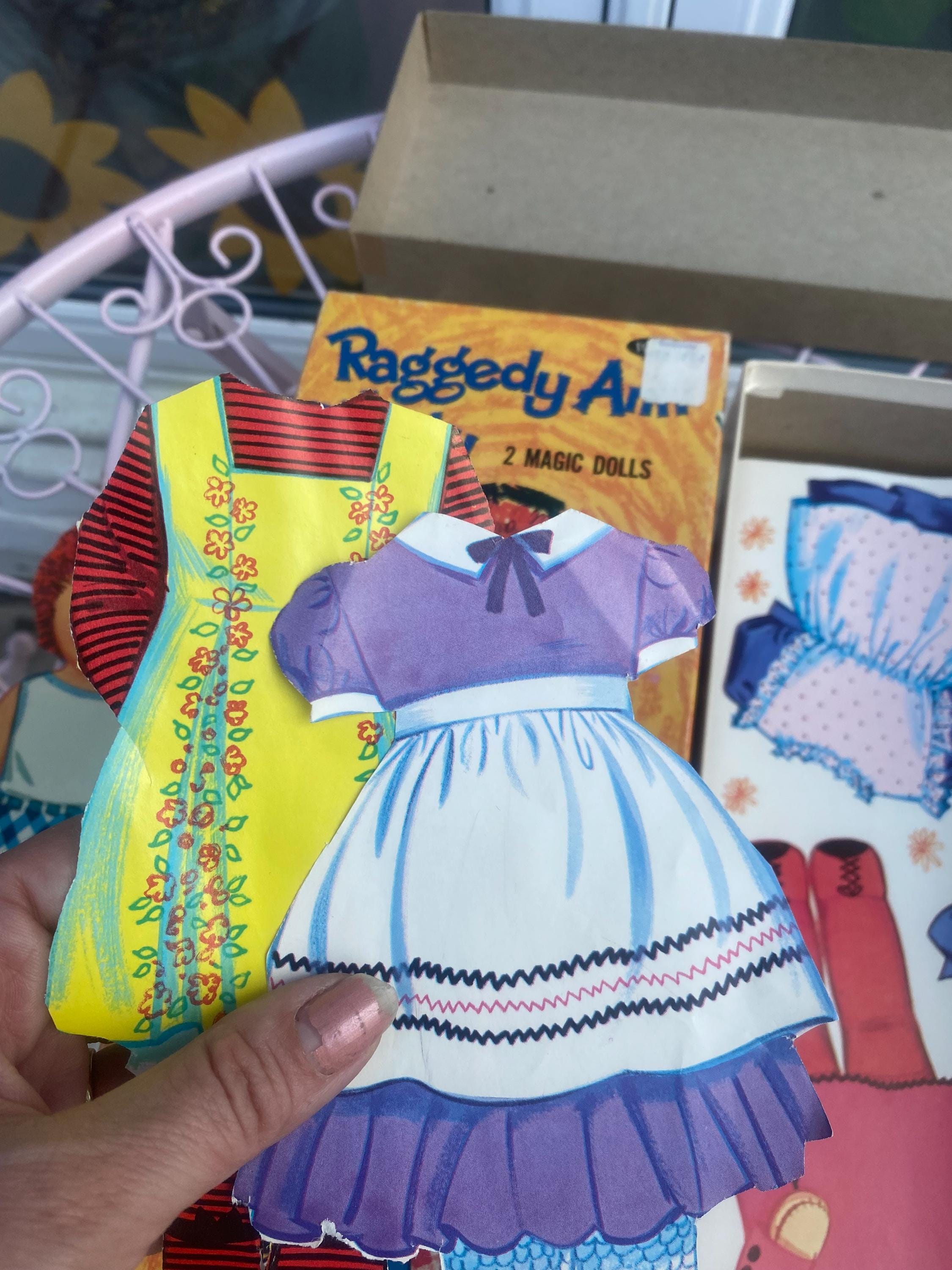 Vintage 1968 Raggedy Ann & Andy Magic Paper Dolls – Whitman Boxed
