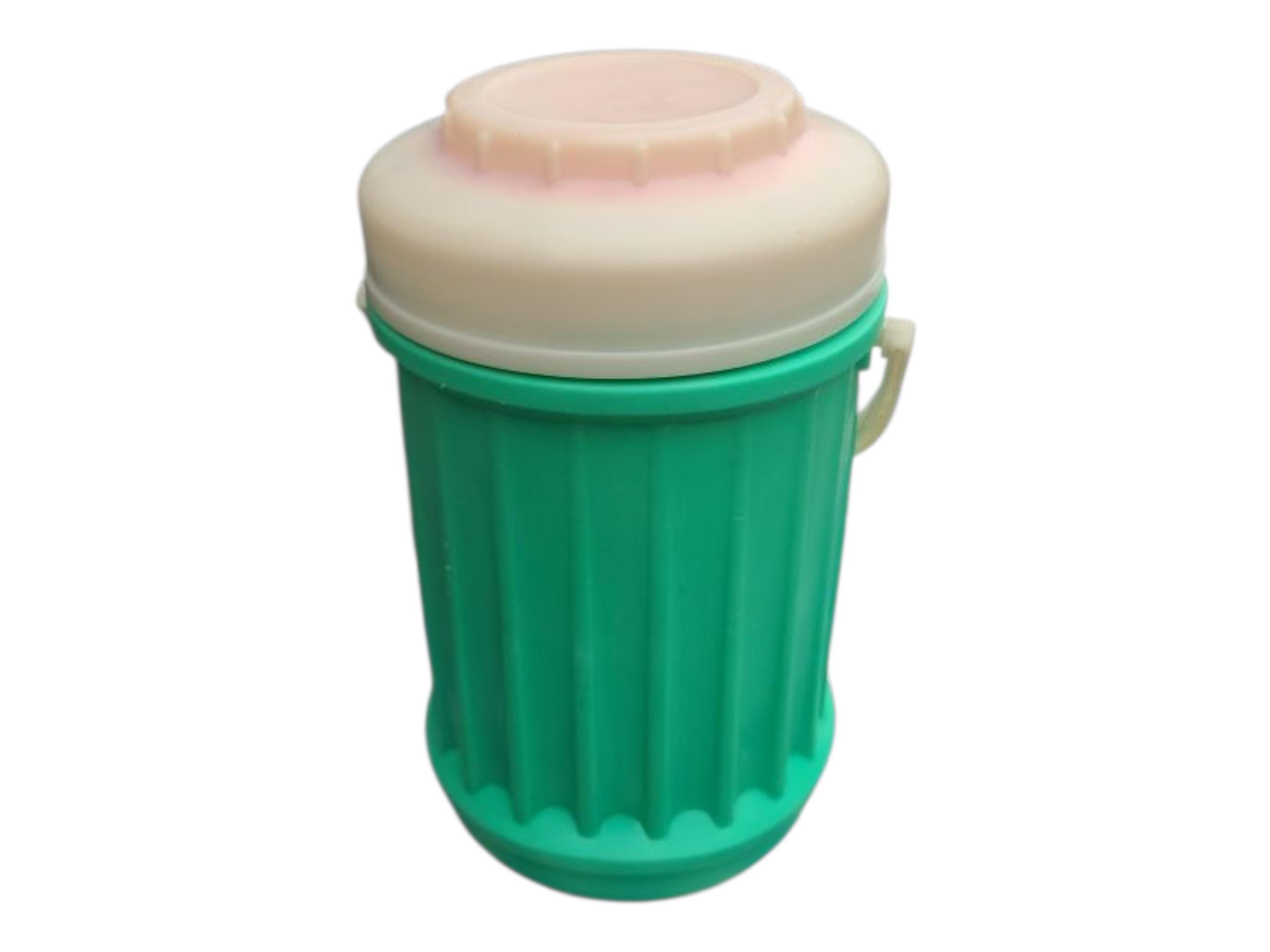 Vintage 1970s Freezinhot Green Insulated Thermos With Handle