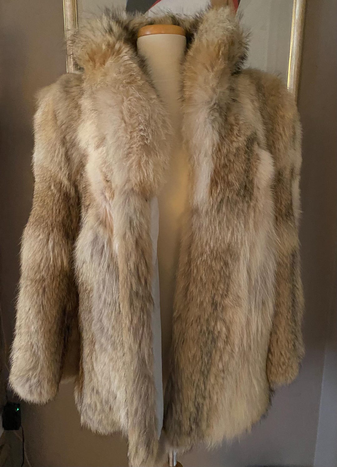 Vintage 1980s Coyote Fur Coat by Club Pelle | Luxurious Natural Fur ...