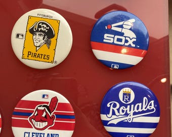 MLBチームのピンバッジ – ヴィンテージ野球ピンをお選びください