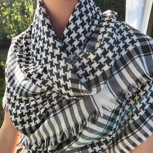 Keffiyeh Palestinian Style Head Wrap Military Scarf Shemagh Desert Scarf Sarong Face Dust/ Sun Protection cover up Shawl Unisex image 4