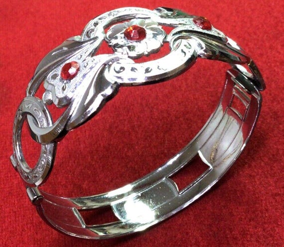 Beautiful Art Deco bracelet by Rodi & Wienenberger