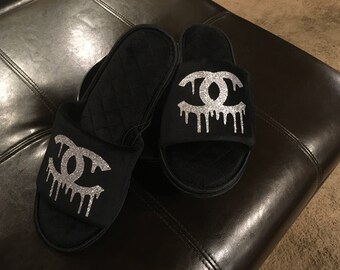 chanel fluffy slippers
