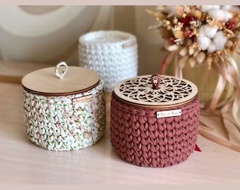 Bathroom lidded storage Organizer, Cotton Ball pads Holder, Makeup holder Organizer, Crochet Storage basket with lid, Bedroom Storage box