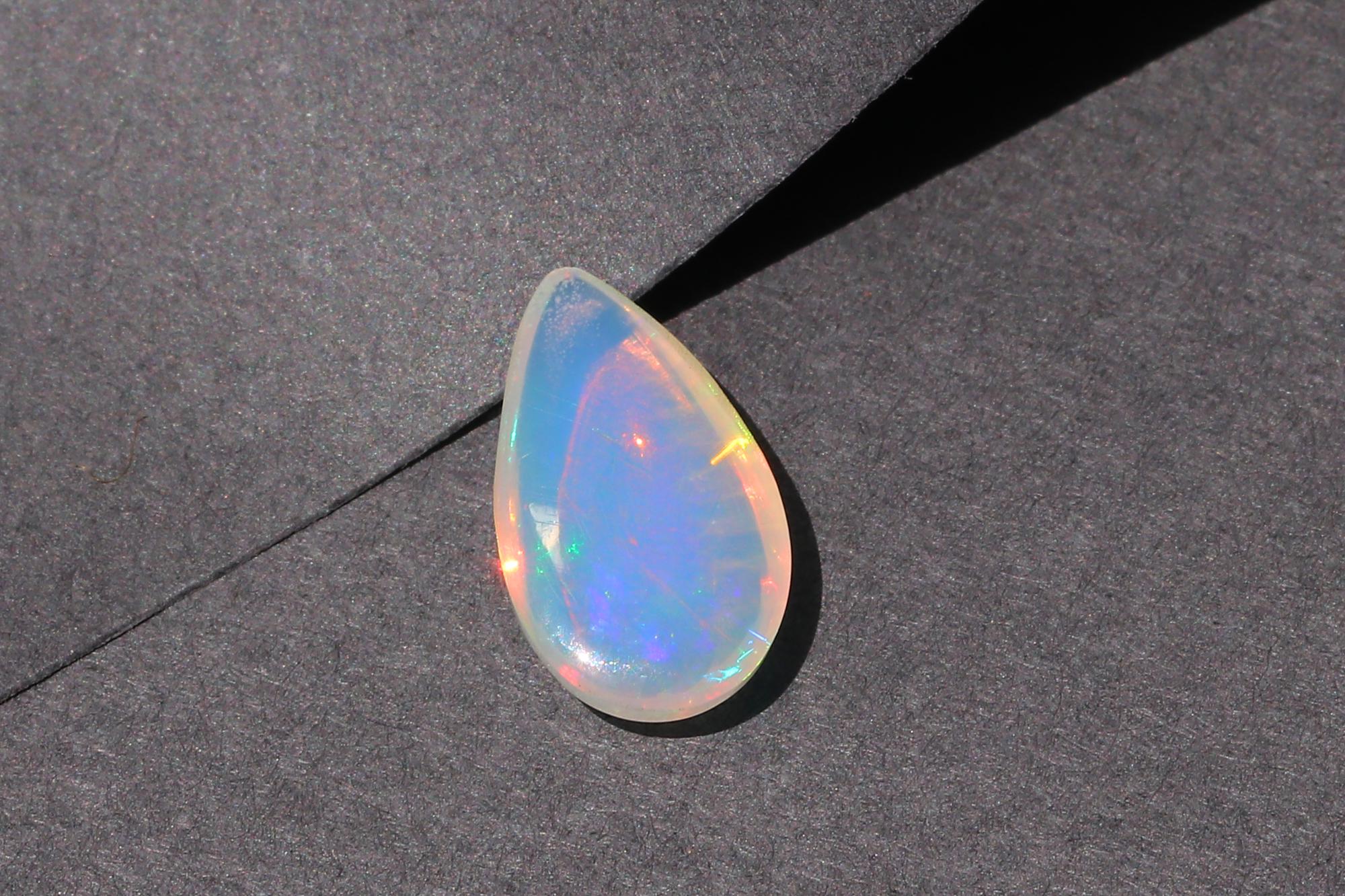 Naturelle blanche Opale éthiopienne 6mm forme ronde facettes coupé pierres précieuses en vrac pour la fabrication de bijoux | Qualité AAA calibrée taille 6 MM Welo Feu Opale éthiopienne 20 pièces lot