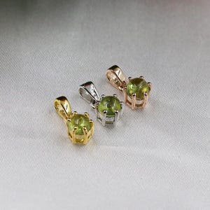 Peridot Pendant, 925 Solid Sterling Silver Necklace, Beautiful Green Peridot Gemstone Pendant Jewelry, Gift Pendant, Women Pendant SCP-126