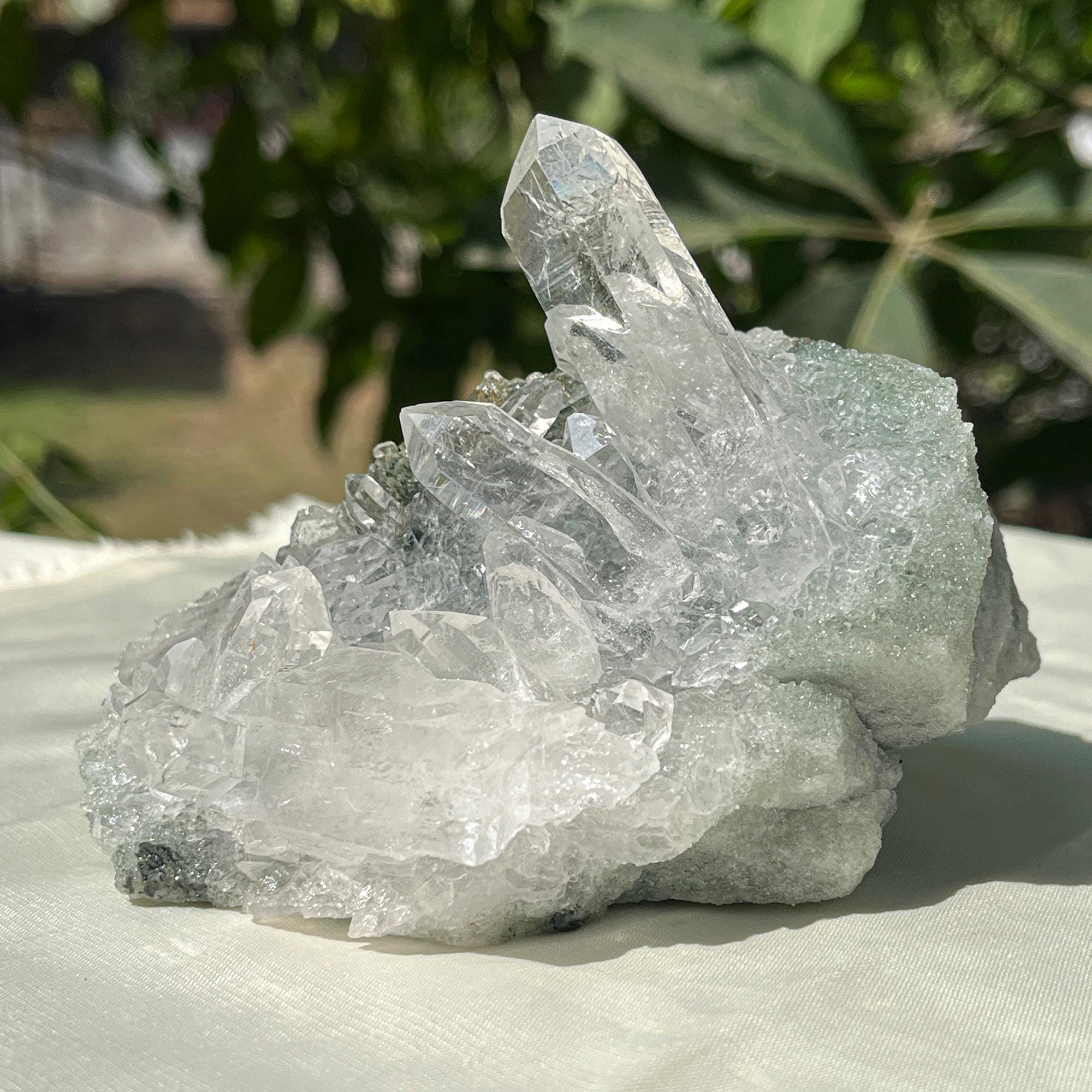 Manihar quartz - Etsy 日本