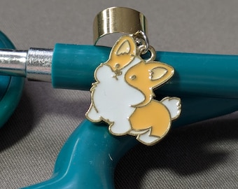 Lindo dije de estetoscopio para perro, dije, estetoscopio, enfermera, veterinaria, medicina, regalos, joyería, doctor, perro, cachorro, corgi, dije de tijera