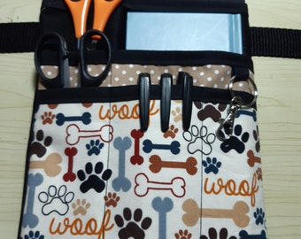 Pawprints Bolsa de cadera para enfermera, bolsa de artista de maquillaje, bolsillo veterinario, uso múltiple, cinturón de herramientas, organizador de lápices, cachorro, huesos, soporte de cinta, perro