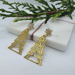 Christmas Tree Earrings, Gold Statement Beaten Brass Earrings, Christmas Holiday earrings, Christmas Jewellery, Gift for her