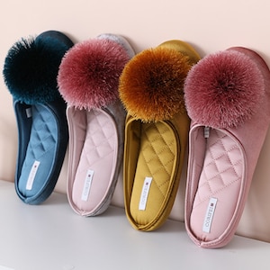 Pom Pom Wedding Slipper/ Slipper for Wedding / Women Slipper / Satin Wedding Slipper / Party Slipper / Bridesmaid Slippers