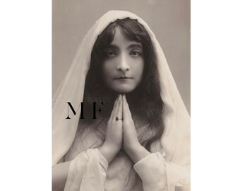 Vintage Postcard, Pretty Young Woman Praying, The Dover Street Studio