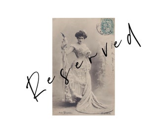 RESERVIERTES ANGEBOT **, Vintage-Postkarte, Künstlerin, Mademoiselle DIONE