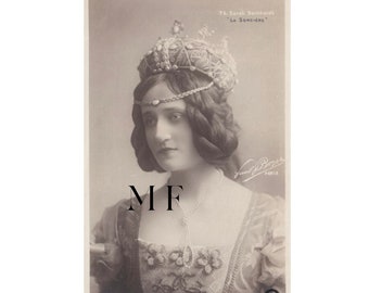 Vintage postcard, Artist, Melle Delaroche, The Witch, Sarah Bernhardt Theater, Photo Paul Boyer Paris