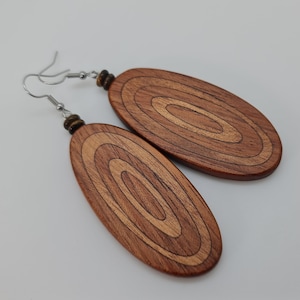 Coolamon - Örhängen med inläggningar tillverkade av aboriginer